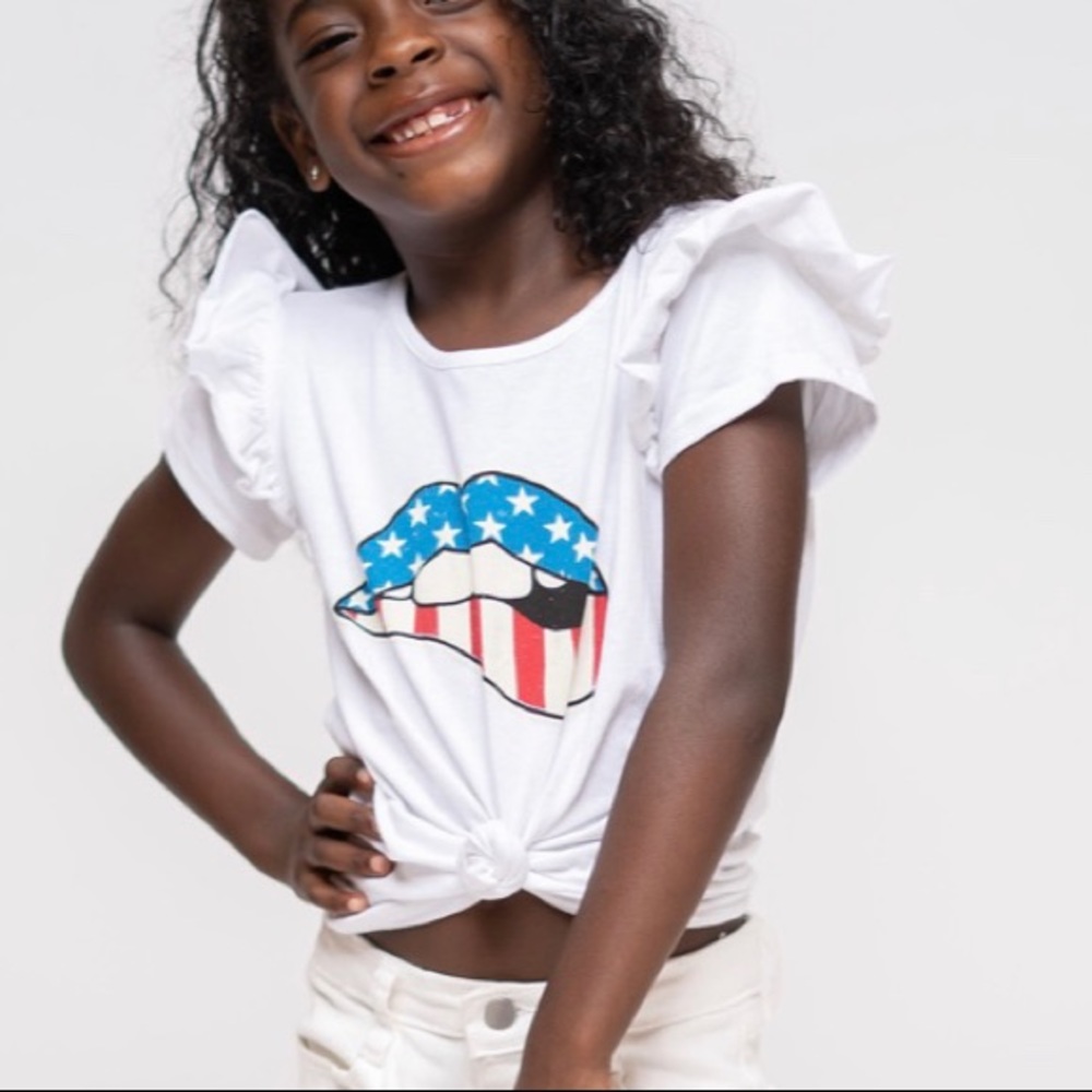 AMERICAN FLAG RUFFLE LIPS TEE - Picture 4 of 4